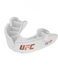 UFC Bronze Level Tannbeskytter - Hvit